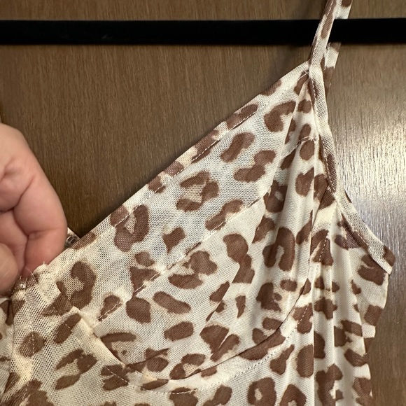 Vine and Valley Sheet Leopard Bodysuit - Picture 3 of 5
